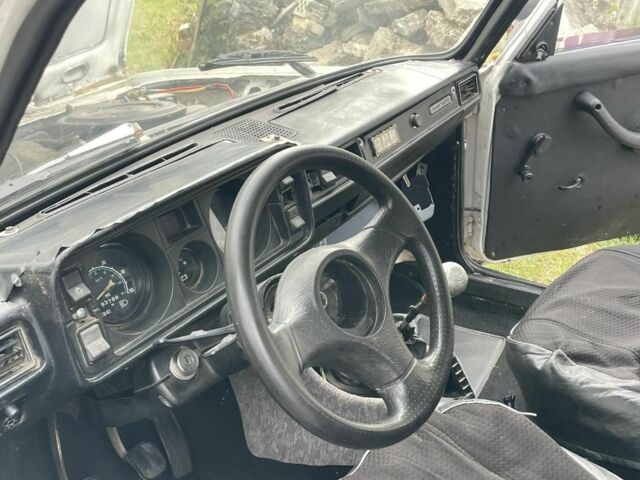 Білий ВАЗ 2105, об'ємом двигуна 1.5 л та пробігом 98 тис. км за 752 $, фото 2 на Automoto.ua