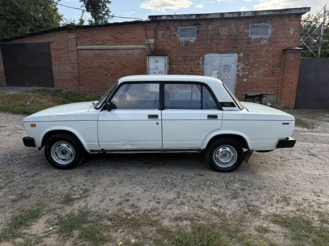 Белый ВАЗ 2105, объемом двигателя 1.5 л и пробегом 200 тыс. км за 849 $, фото 9 на Automoto.ua