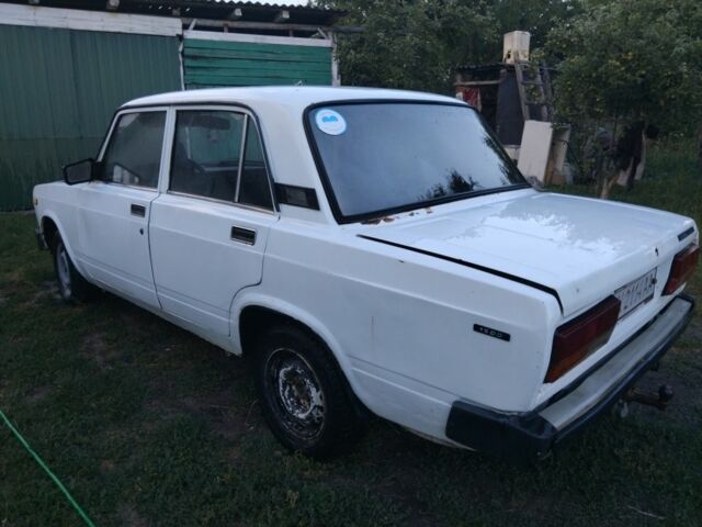 Білий ВАЗ 2105, об'ємом двигуна 1.3 л та пробігом 150 тис. км за 207 $, фото 2 на Automoto.ua