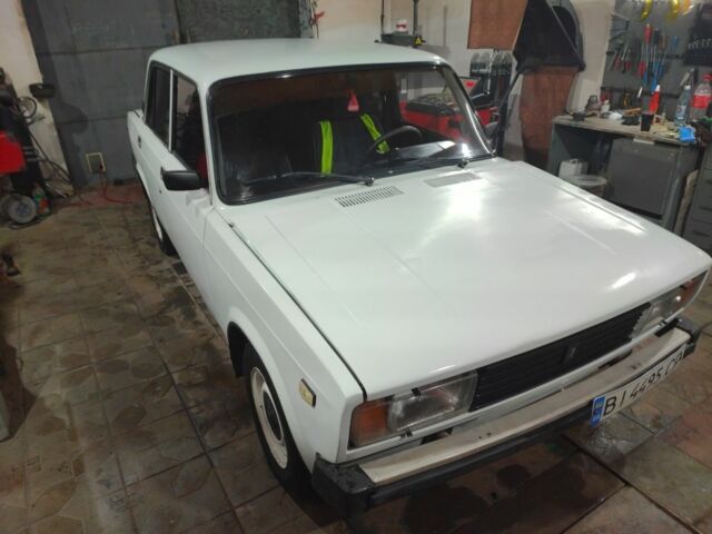 Білий ВАЗ 2105, об'ємом двигуна 1.5 л та пробігом 88 тис. км за 879 $, фото 5 на Automoto.ua