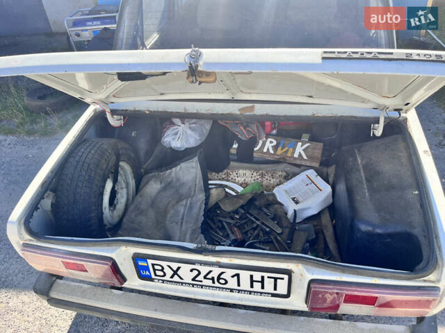 Белый ВАЗ 2105, объемом двигателя 1.5 л и пробегом 49 тыс. км за 800 $, фото 5 на Automoto.ua