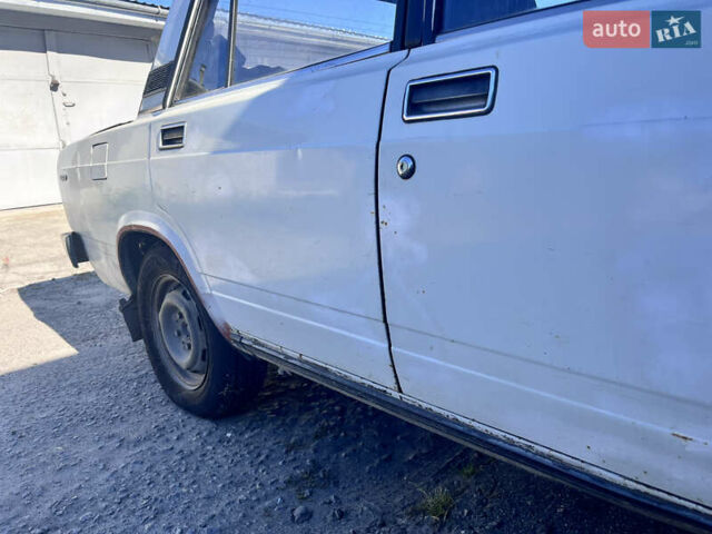 Белый ВАЗ 2105, объемом двигателя 1.5 л и пробегом 49 тыс. км за 800 $, фото 13 на Automoto.ua