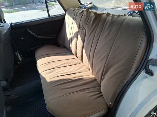 Белый ВАЗ 2105, объемом двигателя 1.5 л и пробегом 300 тыс. км за 700 $, фото 8 на Automoto.ua