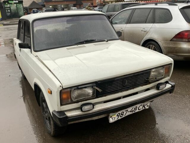 Білий ВАЗ 2105, об'ємом двигуна 1.5 л та пробігом 150 тис. км за 614 $, фото 1 на Automoto.ua