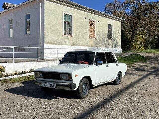 Білий ВАЗ 2105, об'ємом двигуна 0 л та пробігом 90 тис. км за 1000 $, фото 10 на Automoto.ua