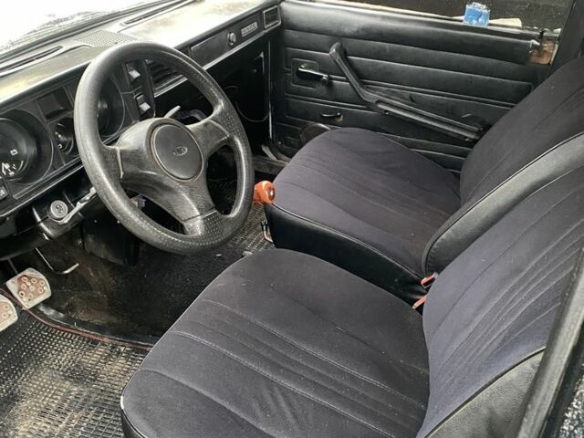 Білий ВАЗ 2105, об'ємом двигуна 1.5 л та пробігом 150 тис. км за 614 $, фото 5 на Automoto.ua