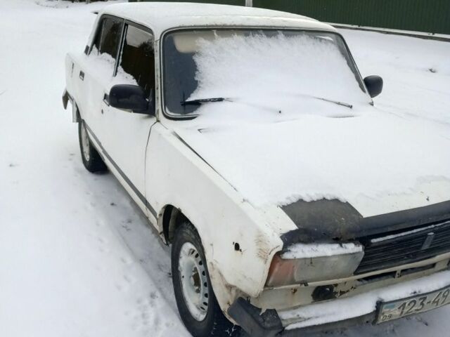Белый ВАЗ 2105, объемом двигателя 0 л и пробегом 46 тыс. км за 250 $, фото 1 на Automoto.ua