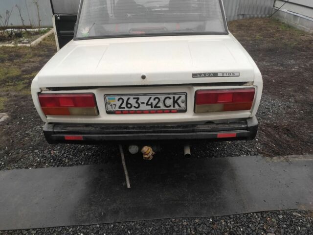 Белый ВАЗ 2105, объемом двигателя 0 л и пробегом 60 тыс. км за 593 $, фото 2 на Automoto.ua