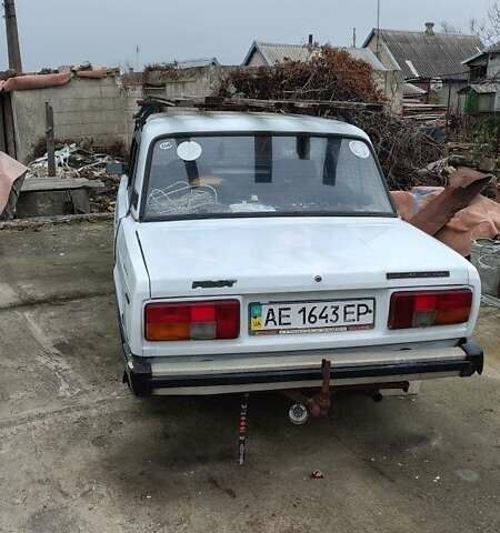 Белый ВАЗ 2105, объемом двигателя 1.3 л и пробегом 20 тыс. км за 523 $, фото 2 на Automoto.ua