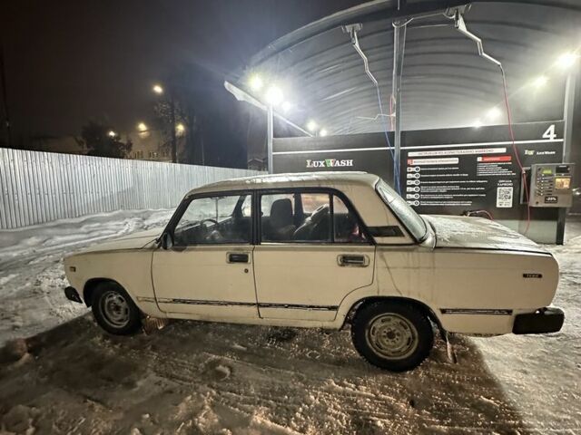 Белый ВАЗ 2105, объемом двигателя 1.5 л и пробегом 200 тыс. км за 500 $, фото 7 на Automoto.ua