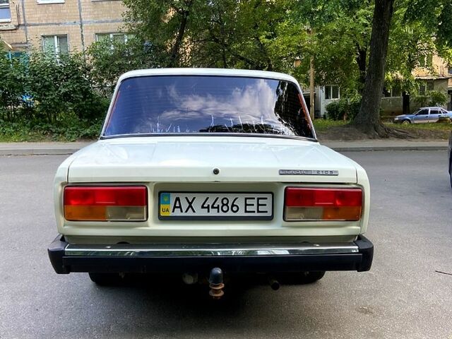 Белый ВАЗ 2105, объемом двигателя 1.5 л и пробегом 92 тыс. км за 900 $, фото 3 на Automoto.ua