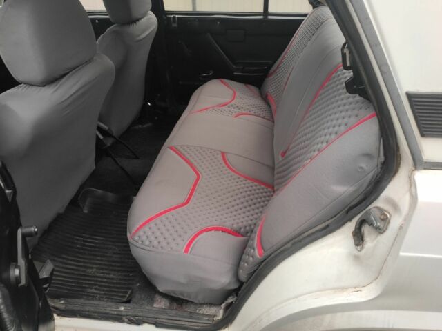 Белый ВАЗ 2105, объемом двигателя 0 л и пробегом 60 тыс. км за 593 $, фото 4 на Automoto.ua