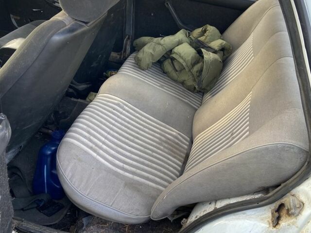 Белый ВАЗ 2105, объемом двигателя 1.7 л и пробегом 3 тыс. км за 473 $, фото 5 на Automoto.ua