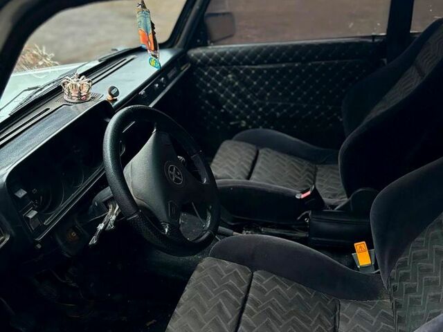 Белый ВАЗ 2105, объемом двигателя 1.5 л и пробегом 0 тыс. км за 800 $, фото 7 на Automoto.ua