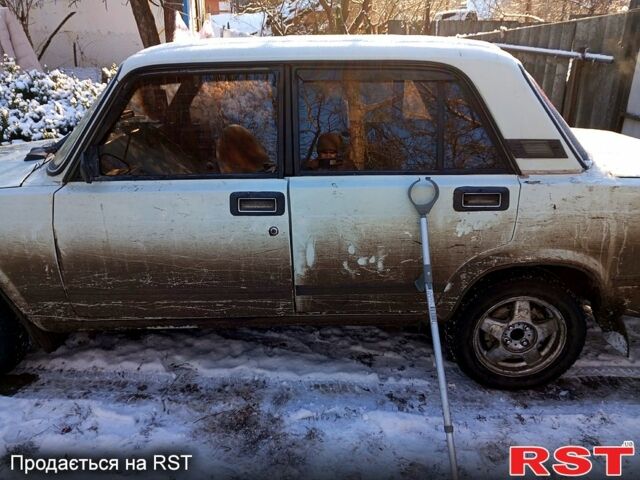 Білий ВАЗ 2105, об'ємом двигуна 15 л та пробігом 0 тис. км за 990 $, фото 2 на Automoto.ua