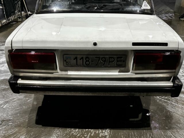 Белый ВАЗ 2105, объемом двигателя 1.5 л и пробегом 94 тыс. км за 450 $, фото 5 на Automoto.ua