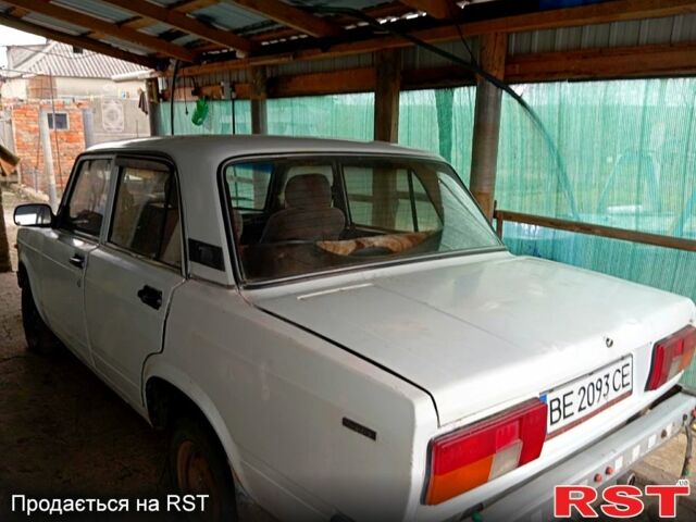 Білий ВАЗ 2105, об'ємом двигуна 1.5 л та пробігом 100 тис. км за 1000 $, фото 5 на Automoto.ua