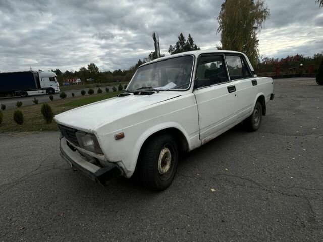 Білий ВАЗ 2105, об'ємом двигуна 1.5 л та пробігом 100 тис. км за 400 $, фото 1 на Automoto.ua