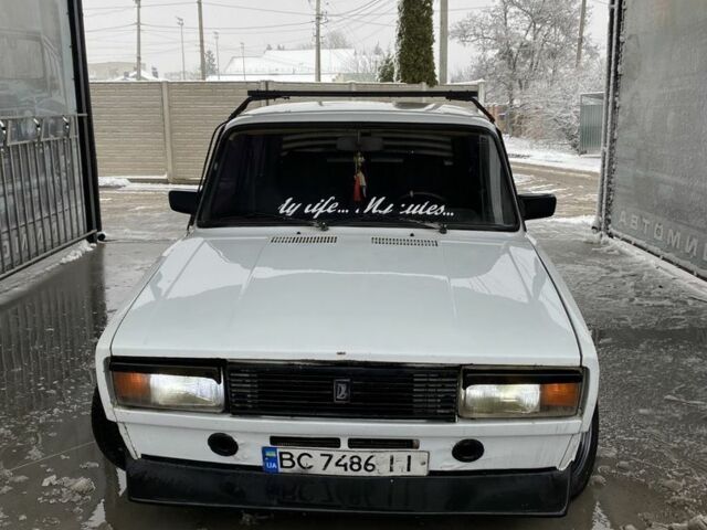 Белый ВАЗ 2105, объемом двигателя 1.5 л и пробегом 3 тыс. км за 900 $, фото 1 на Automoto.ua