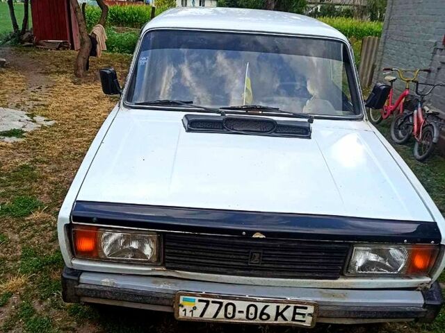 Белый ВАЗ 2105, объемом двигателя 1.5 л и пробегом 0 тыс. км за 550 $, фото 2 на Automoto.ua