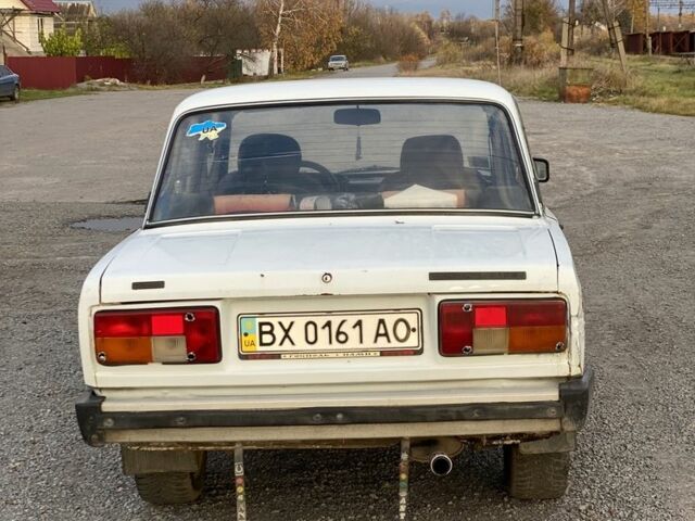 Белый ВАЗ 2105, объемом двигателя 1.5 л и пробегом 75 тыс. км за 750 $, фото 4 на Automoto.ua