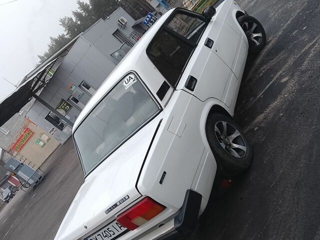 Білий ВАЗ 2105, об'ємом двигуна 0 л та пробігом 190 тис. км за 1200 $, фото 5 на Automoto.ua