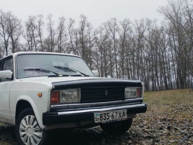 Білий ВАЗ 2105, об'ємом двигуна 0 л та пробігом 150 тис. км за 474 $, фото 6 на Automoto.ua