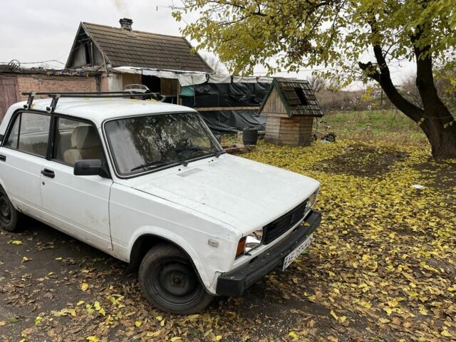 Білий ВАЗ 2105, об'ємом двигуна 1.5 л та пробігом 1 тис. км за 953 $, фото 4 на Automoto.ua