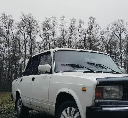 Білий ВАЗ 2105, об'ємом двигуна 0 л та пробігом 150 тис. км за 474 $, фото 5 на Automoto.ua