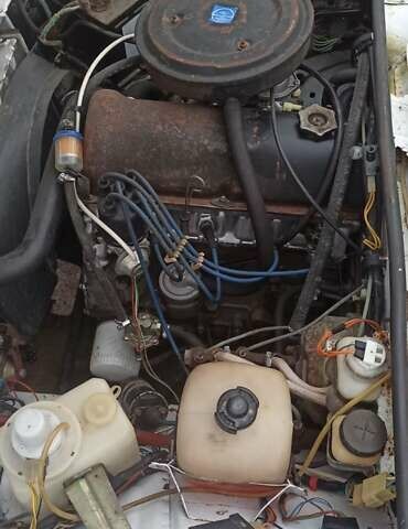 Белый ВАЗ 2105, объемом двигателя 1.5 л и пробегом 100 тыс. км за 750 $, фото 12 на Automoto.ua