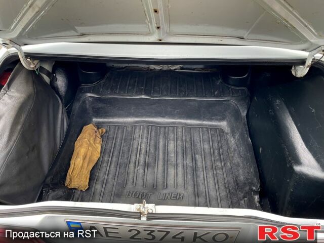 Белый ВАЗ 2105, объемом двигателя 1.5 л и пробегом 50 тыс. км за 850 $, фото 9 на Automoto.ua