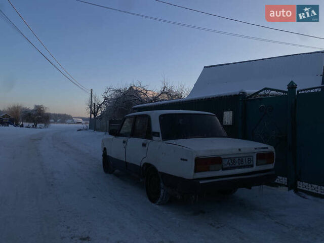 Білий ВАЗ 2105, об'ємом двигуна 1.5 л та пробігом 100 тис. км за 578 $, фото 10 на Automoto.ua