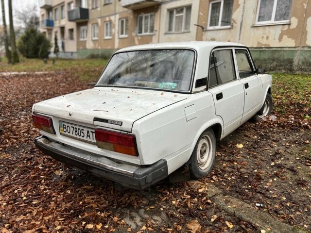Белый ВАЗ 2105, объемом двигателя 0 л и пробегом 40 тыс. км за 600 $, фото 2 на Automoto.ua