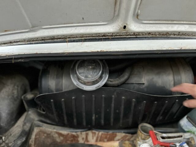 Белый ВАЗ 2105, объемом двигателя 0 л и пробегом 40 тыс. км за 600 $, фото 5 на Automoto.ua