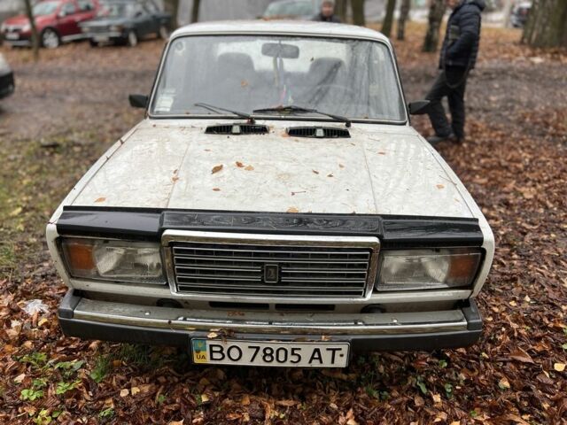 Белый ВАЗ 2105, объемом двигателя 0 л и пробегом 40 тыс. км за 600 $, фото 4 на Automoto.ua