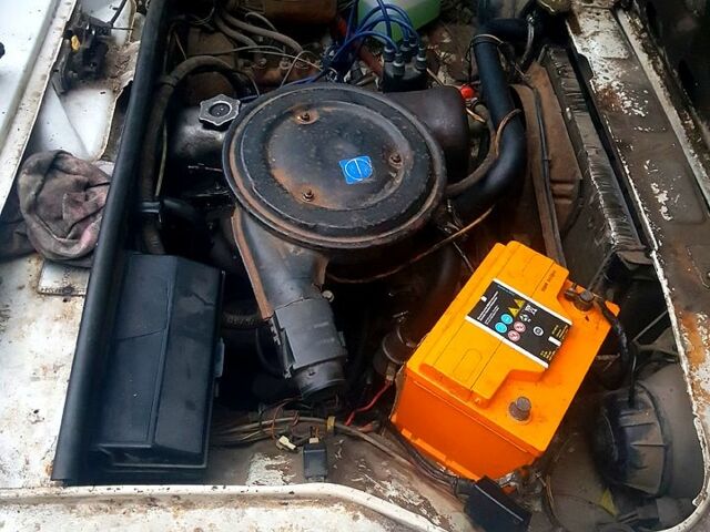 Білий ВАЗ 2105, об'ємом двигуна 1.5 л та пробігом 0 тис. км за 500 $, фото 6 на Automoto.ua