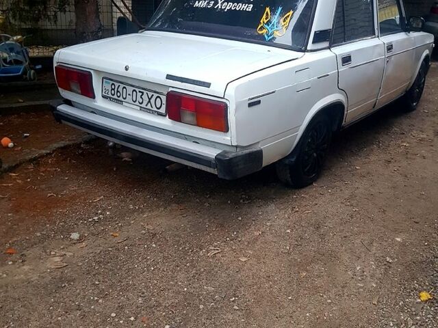 Білий ВАЗ 2105, об'ємом двигуна 1.5 л та пробігом 0 тис. км за 500 $, фото 3 на Automoto.ua