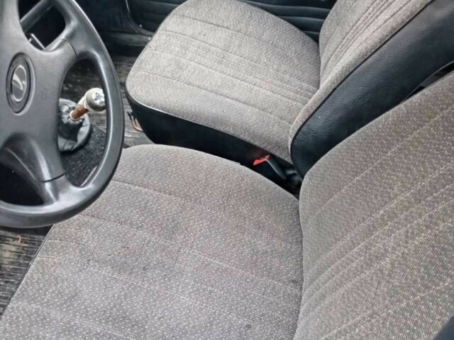 Білий ВАЗ 2105, об'ємом двигуна 1.5 л та пробігом 180 тис. км за 900 $, фото 5 на Automoto.ua