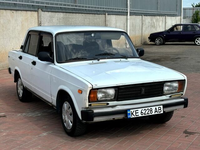 Белый ВАЗ 2105, объемом двигателя 1.5 л и пробегом 180 тыс. км за 650 $, фото 7 на Automoto.ua