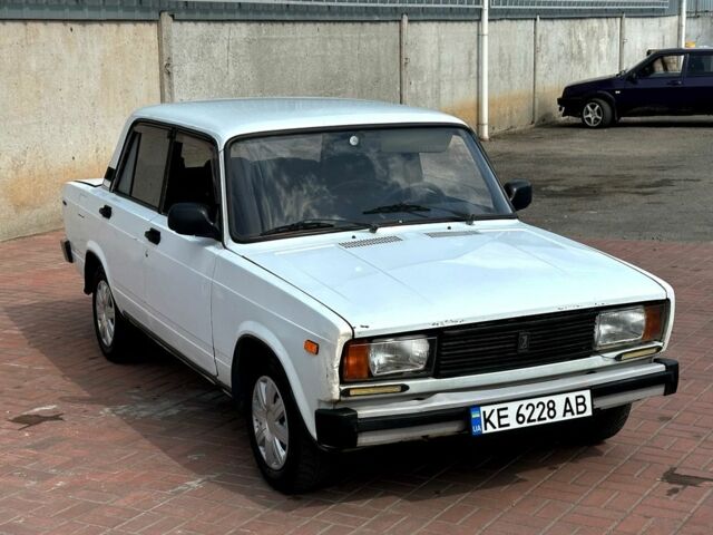 Белый ВАЗ 2105, объемом двигателя 1.5 л и пробегом 180 тыс. км за 650 $, фото 8 на Automoto.ua