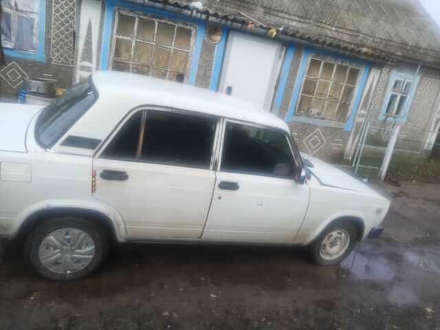 Білий ВАЗ 2105, об'ємом двигуна 0 л та пробігом 3 тис. км за 550 $, фото 2 на Automoto.ua