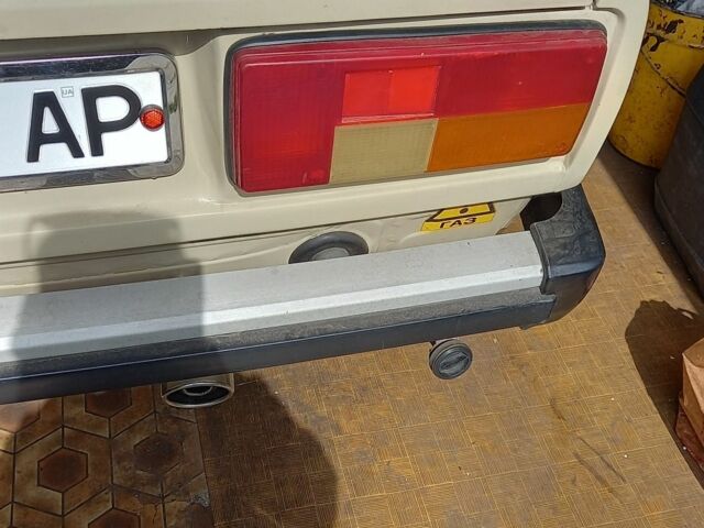 Бежевый ВАЗ 2105, объемом двигателя 1.5 л и пробегом 101 тыс. км за 1500 $, фото 6 на Automoto.ua