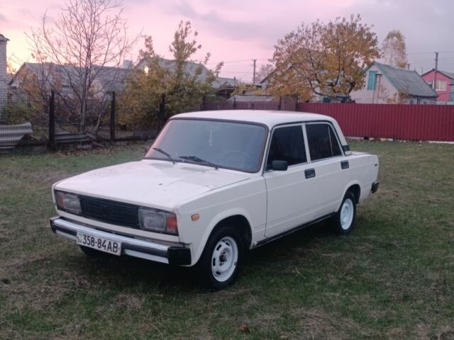 Бежевый ВАЗ 2105, объемом двигателя 1.5 л и пробегом 125 тыс. км за 537 $, фото 1 на Automoto.ua