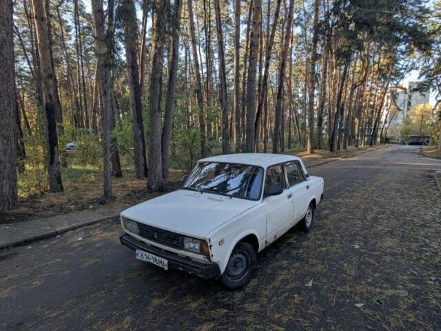 ВАЗ 2105 1998 в Черкассах на Automoto.ua Бежевый ВАЗ 2105, объемом двигателя 1.5 л и пробегом 100 тыс. км за 451 $, фото 2 на Automoto.ua