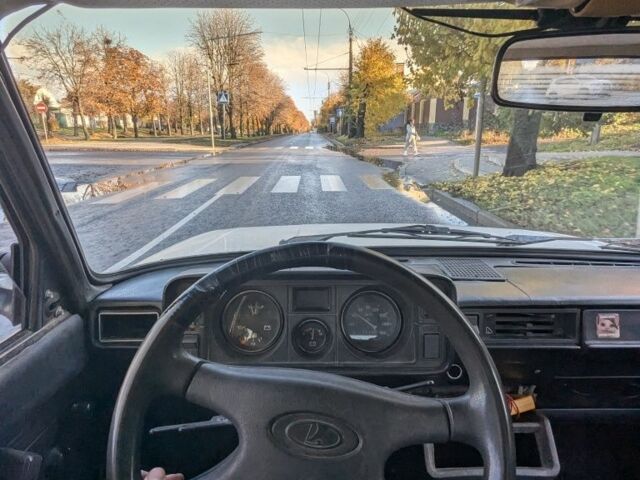 ВАЗ 2105 1998 в Черкассах на Automoto.ua Бежевый ВАЗ 2105, объемом двигателя 1.5 л и пробегом 100 тыс. км за 451 $, фото 7 на Automoto.ua