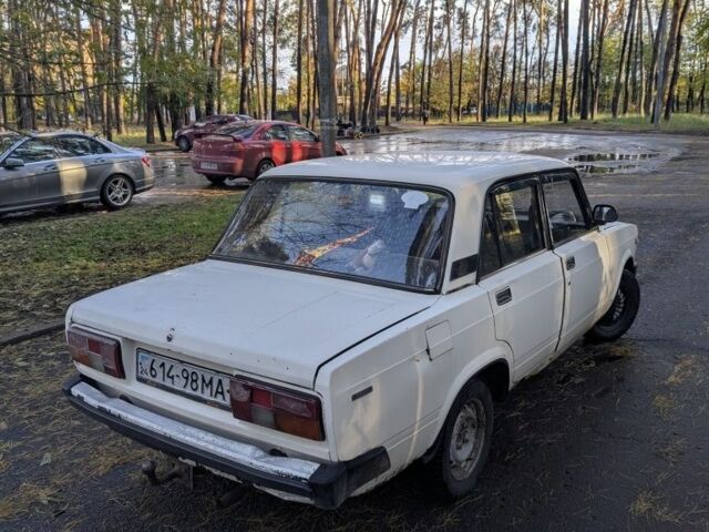 ВАЗ 2105 1998 в Черкассах на Automoto.ua Бежевый ВАЗ 2105, объемом двигателя 1.5 л и пробегом 100 тыс. км за 451 $, фото 3 на Automoto.ua