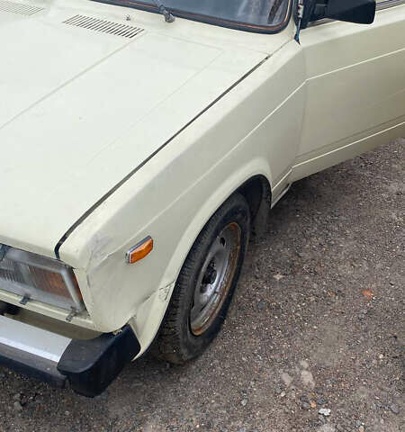 Бежевый ВАЗ 2105, объемом двигателя 1.3 л и пробегом 300 тыс. км за 600 $, фото 3 на Automoto.ua