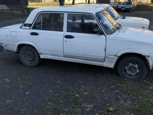 Бежевый ВАЗ 2105, объемом двигателя 0 л и пробегом 100 тыс. км за 285 $, фото 2 на Automoto.ua