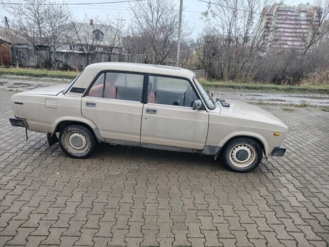 Бежевый ВАЗ 2105, объемом двигателя 1.5 л и пробегом 150 тыс. км за 650 $, фото 1 на Automoto.ua