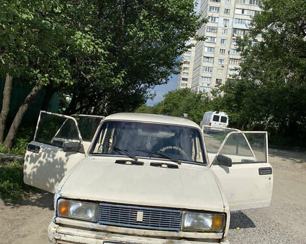 Бежевый ВАЗ 2105, объемом двигателя 1.5 л и пробегом 777 тыс. км за 401 $, фото 6 на Automoto.ua